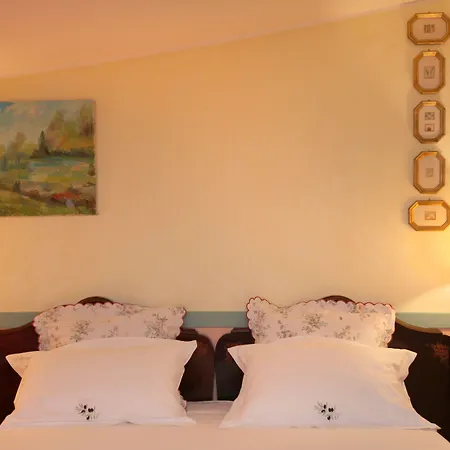 L'oree Du Pin Bessan